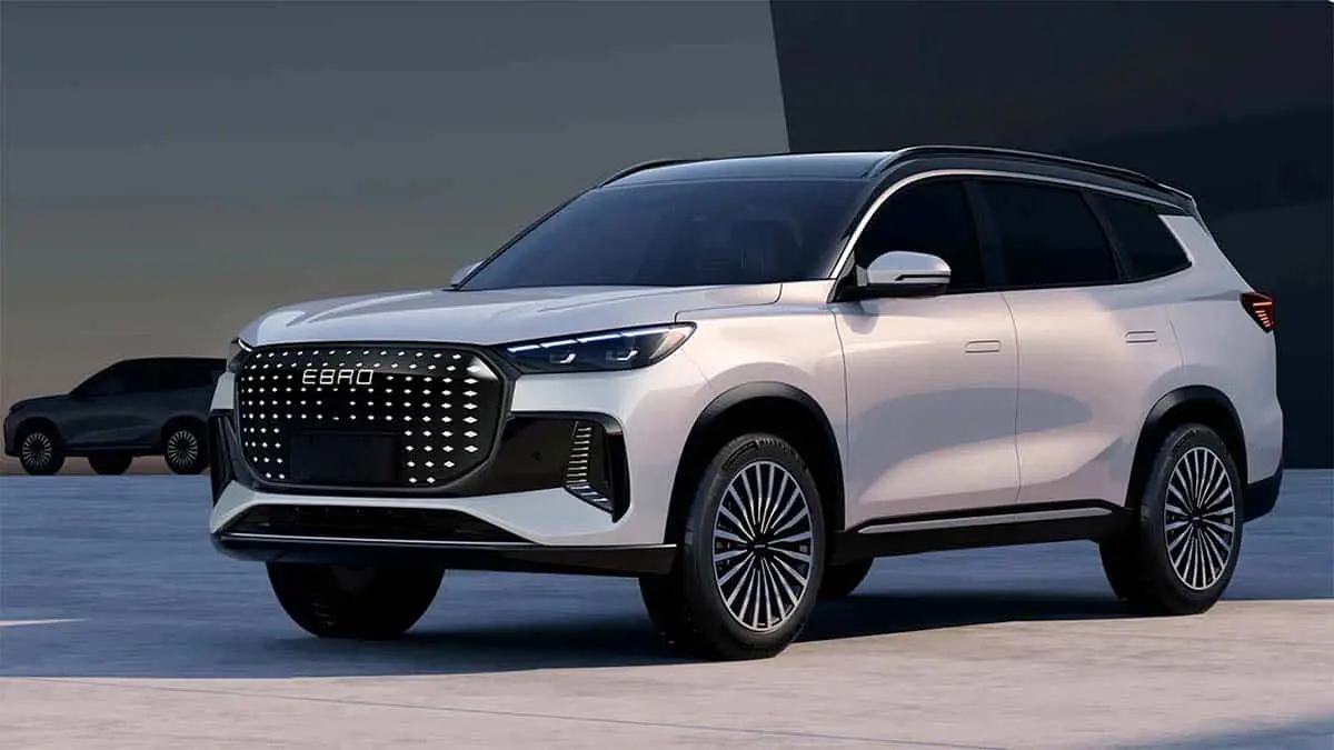 Ebro S800 - SUV h&iacute;brido enchufable