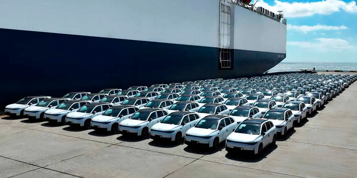 Primer-envio-vehiculos-electricos-Leapmotor-Europa_empresa-conjunta-Stellantis