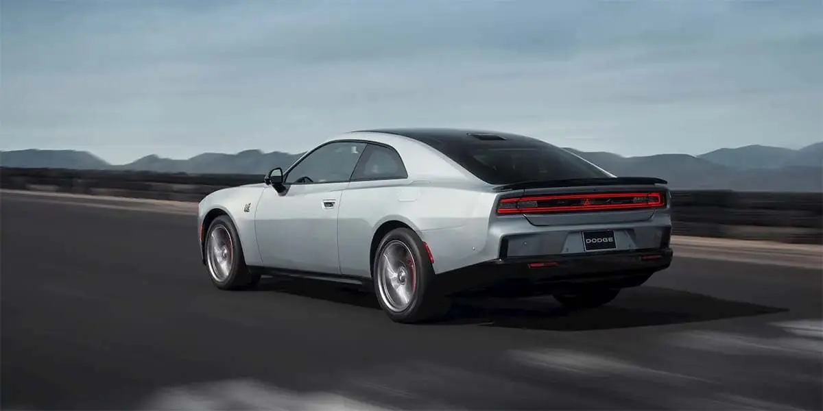 Dodge Charger Daytona, vista trasera