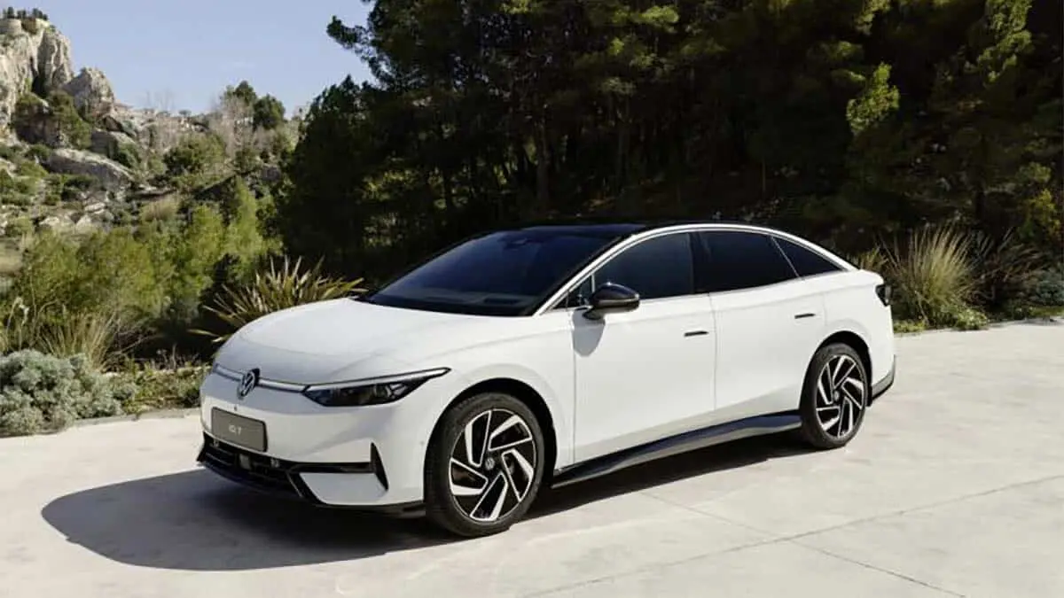 Volkswagen ID7 de color blanco
