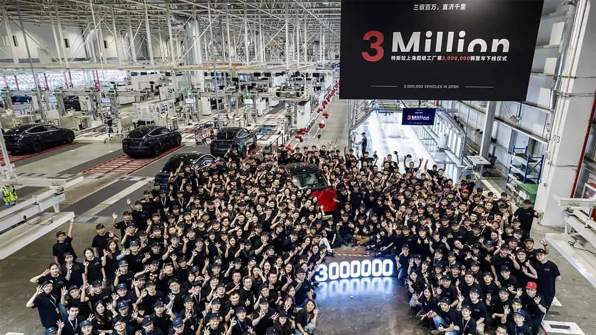 Giga Shangh&aacute;i celebra los 3 millones de coches fabricados