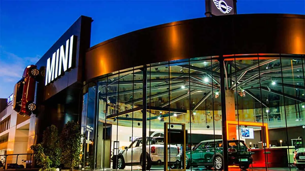 Mini concesionario agencia