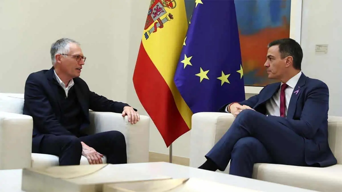 CEO de Stellantis, Carlos Tavares y Presidente de Espa&ntilde;a, Pedro S&aacute;nchez, reunidos