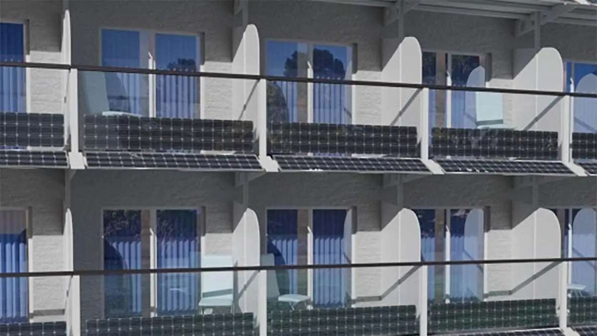Paneles solares en las terrazas de los cruceros