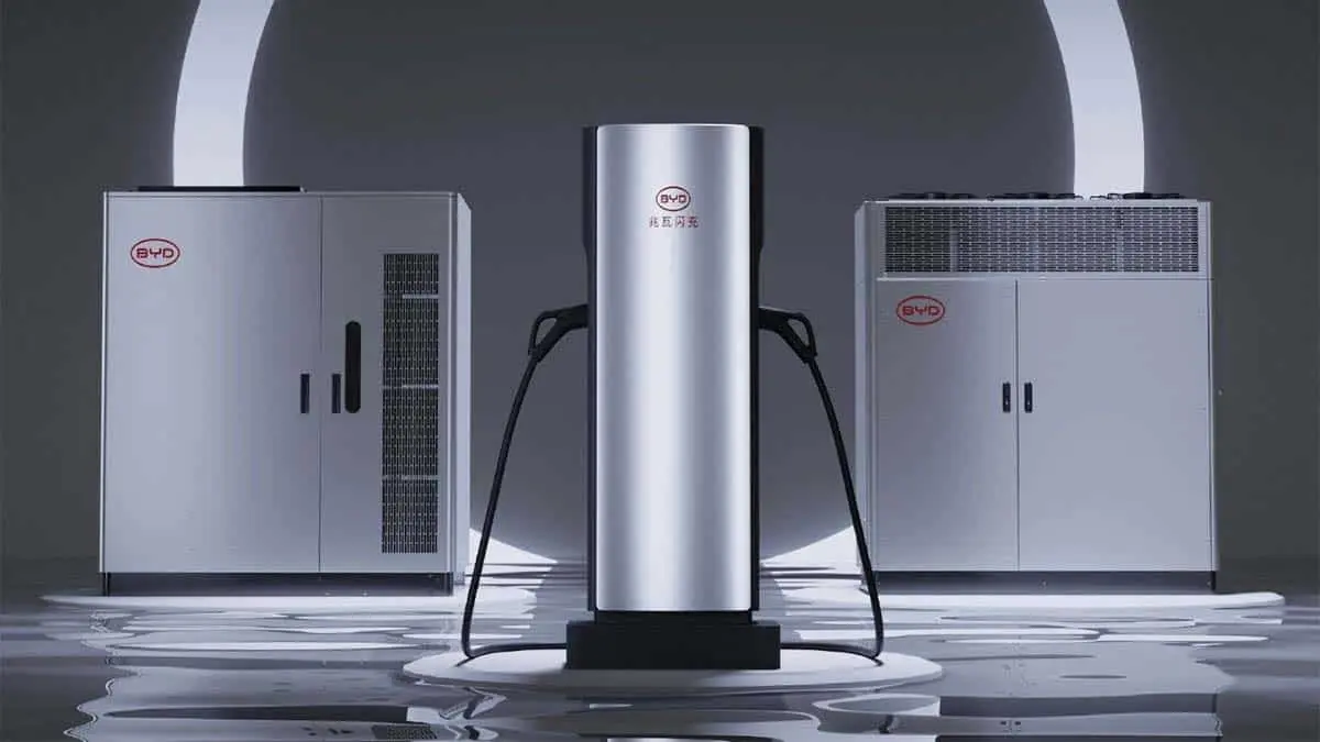 cargadores BYD de doble manguera con potencia de hasta 1.000 kW