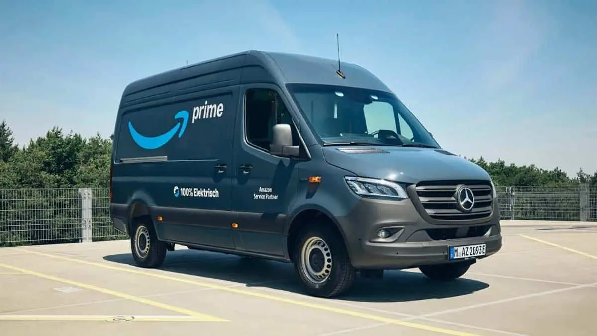 Furgoneta el&eacute;ctrica de Mercedes-Benz para Amazon