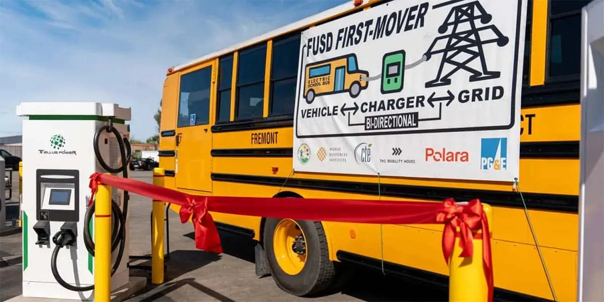 Autob&uacute;s el&eacute;ctrico escolar con tecnolog&iacute;a V2G