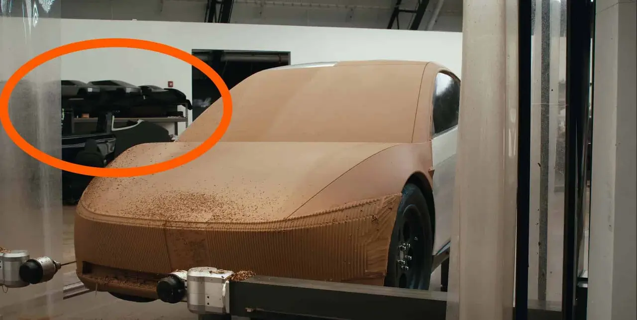 Tesla Cybertruck SUV 