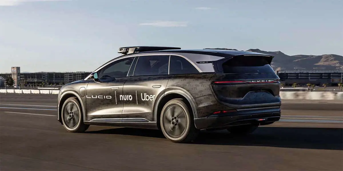 Robotaxi de Lucid Nuro y Uber