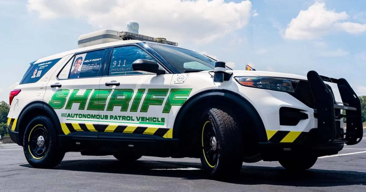 Coche polic&iacute;a aut&oacute;nomo