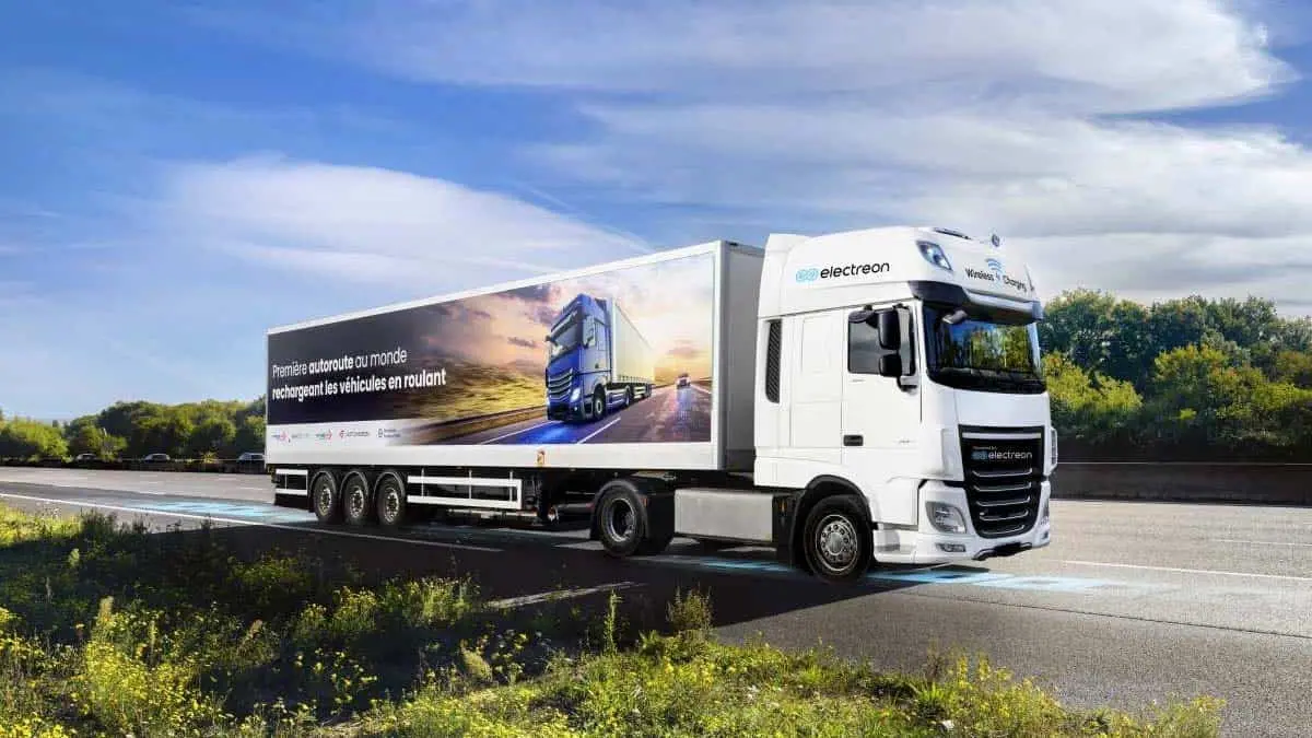 Camion el&eacute;ctrico (carga inalambrica)