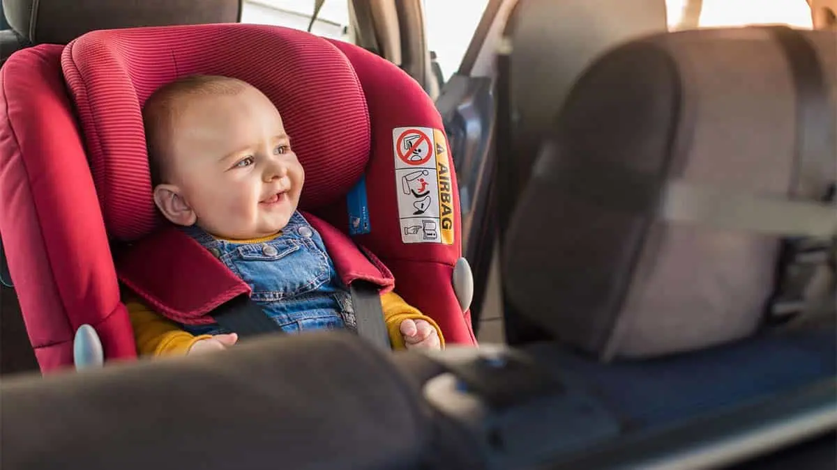 Silla infantil para coche