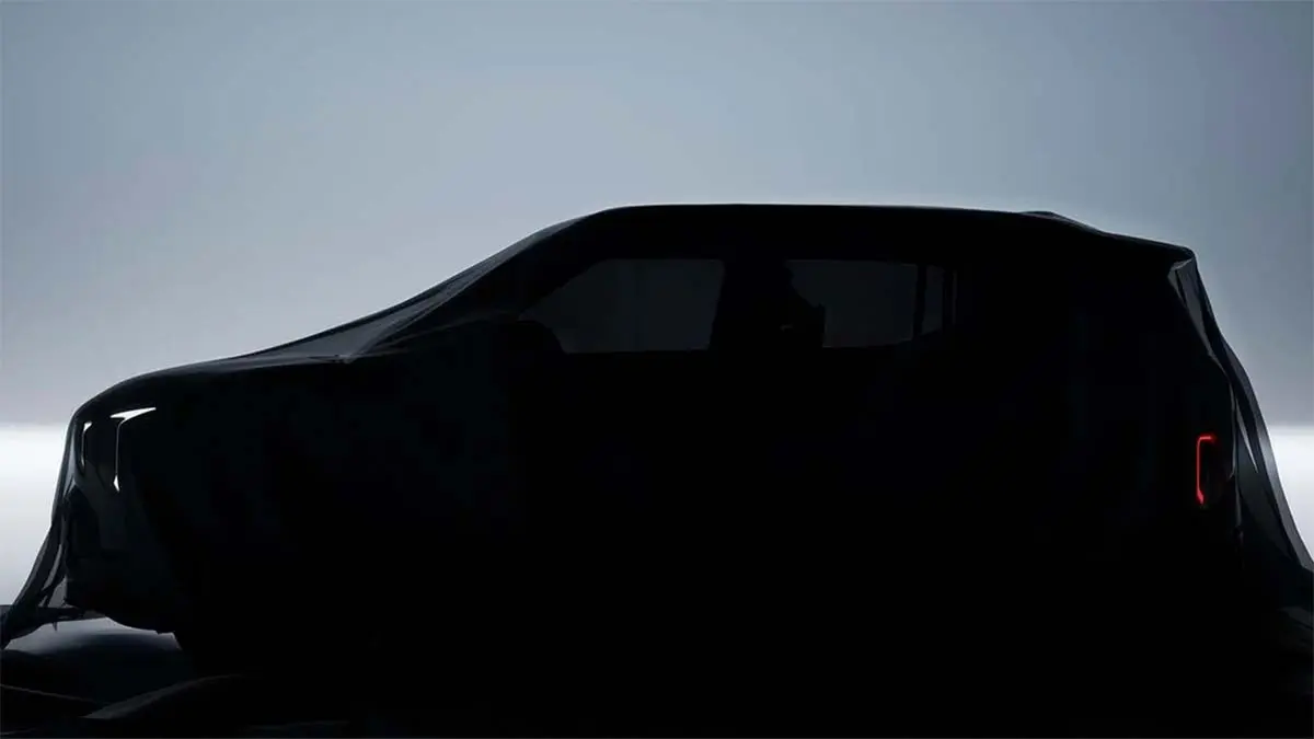 KIA EV2 tapado con una lona