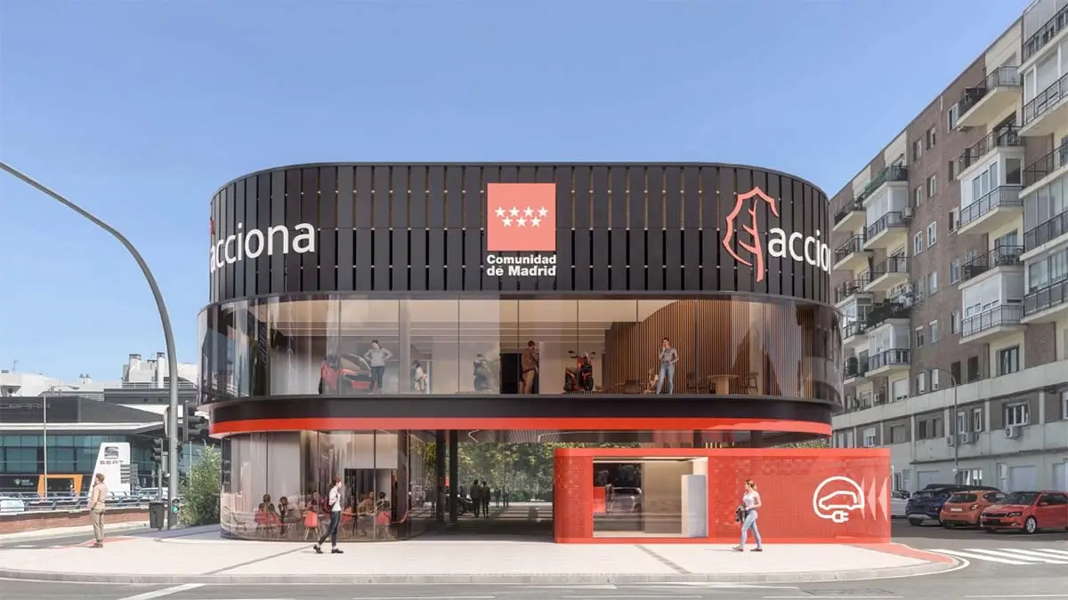 Nueva electrolinera en Castellana, Madrid, con infraestructura avanzada para coches el&eacute;ctricos.