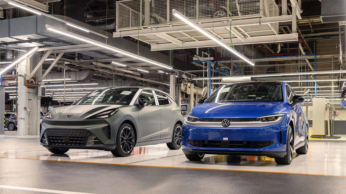 Cupra Raval y Volkswagen ID.Polo en la f&aacute;brica de Martorell