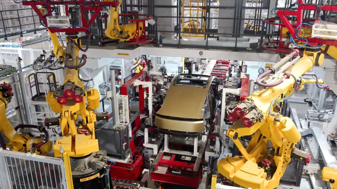 Tesla Cybercab - proceso de fabricación Unboxed
