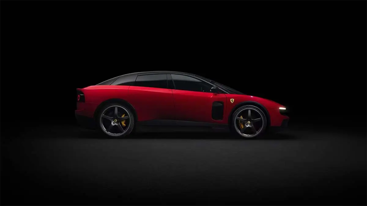 Lateral del Ferrari Luce