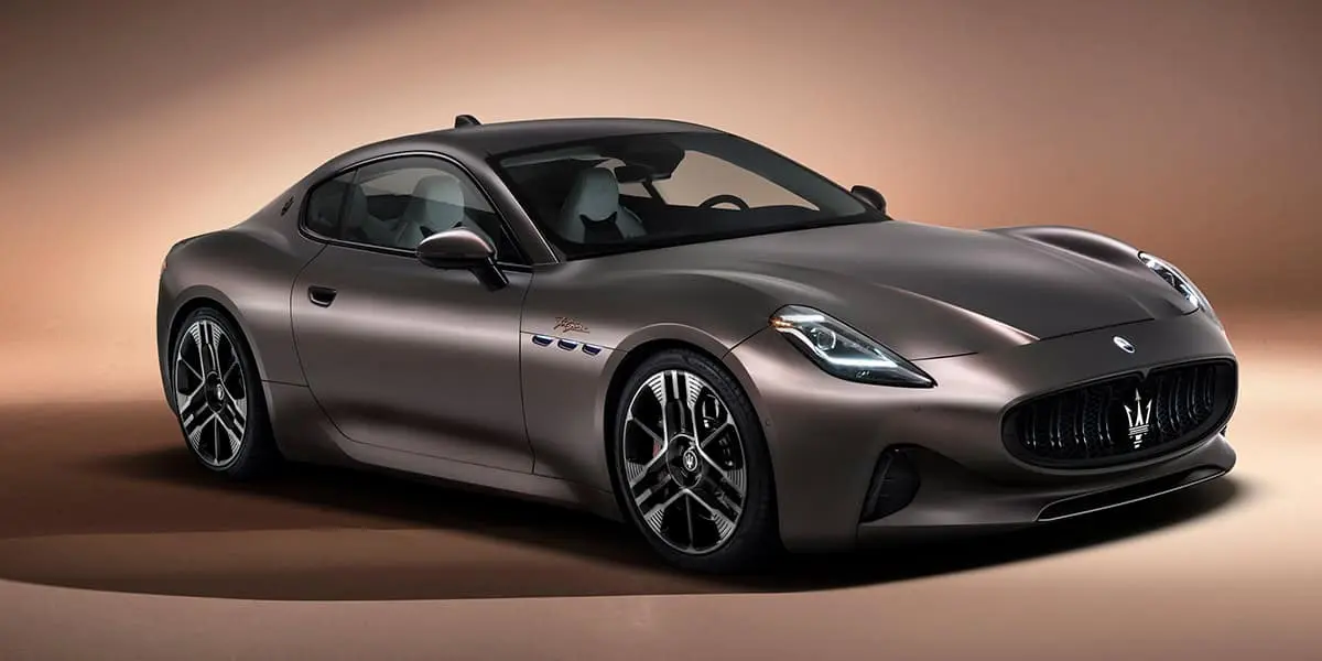 Maserati-GranTurismo-Folgore-totalmente-electrico_lateral-trasera
