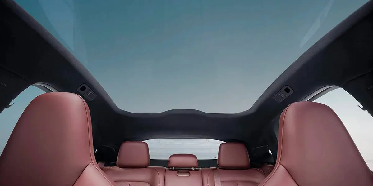 NIO-EC7_interior-techo-panoramico