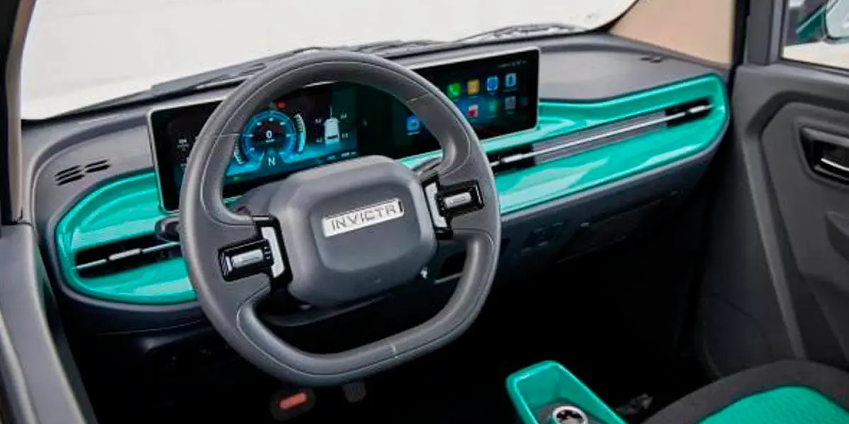 Invicta-Pony_interior