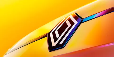 Renault-5-E-Tech_frontal-logo