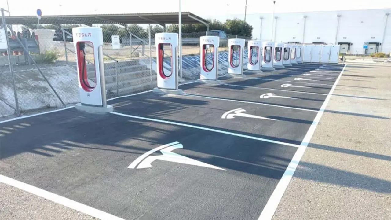 Imagen de los Supercharger de Zaragoza