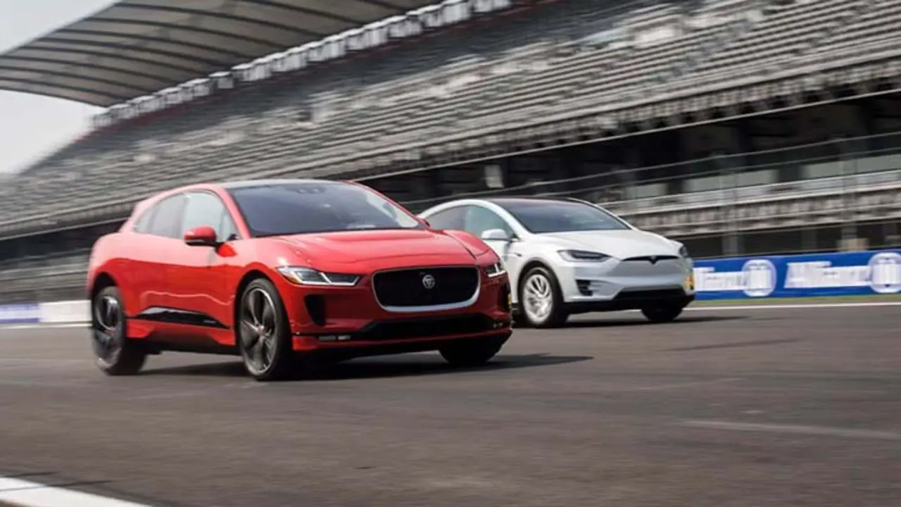 Imagen de la comparativa del Jaguar I-PACE VS Tesla Model X