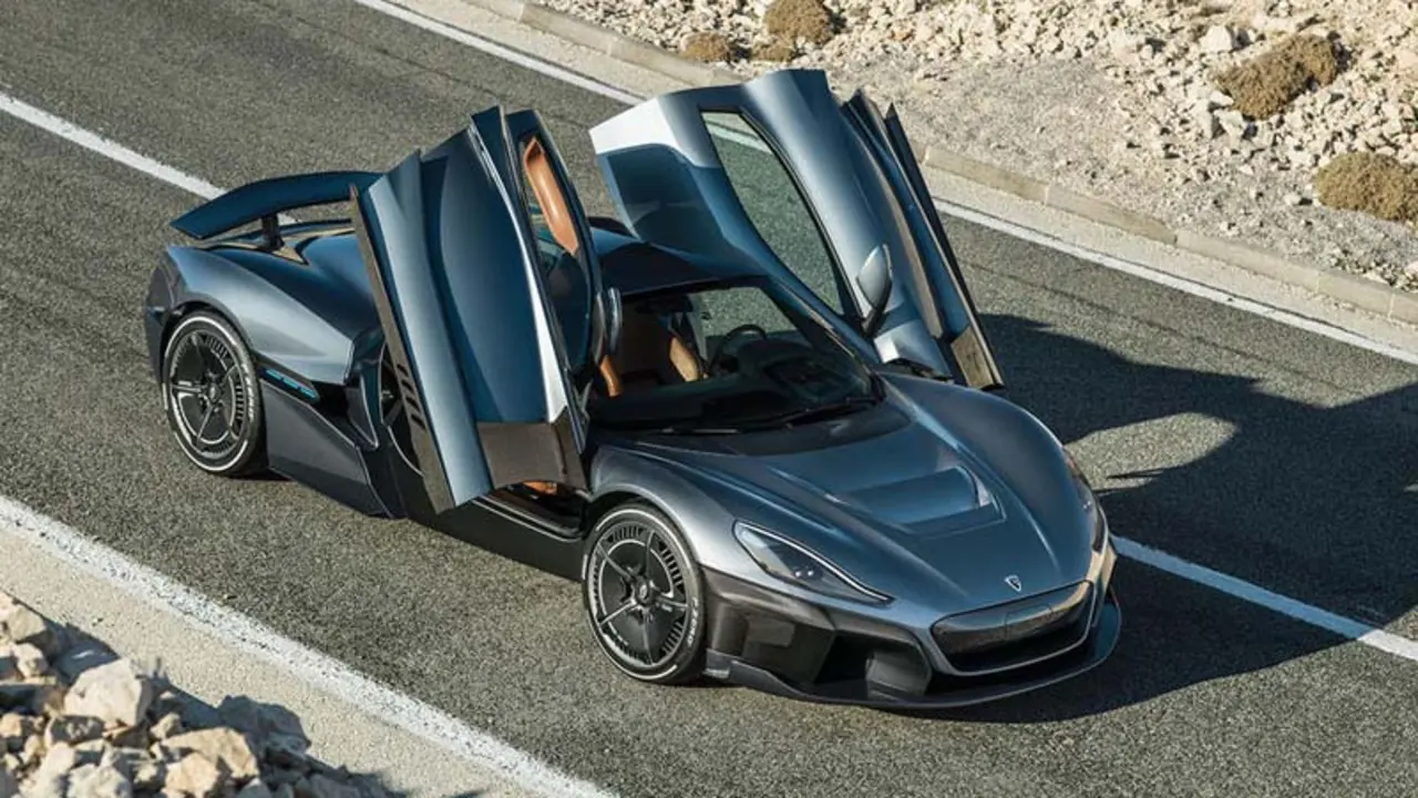 Rimac C_Two-puertas