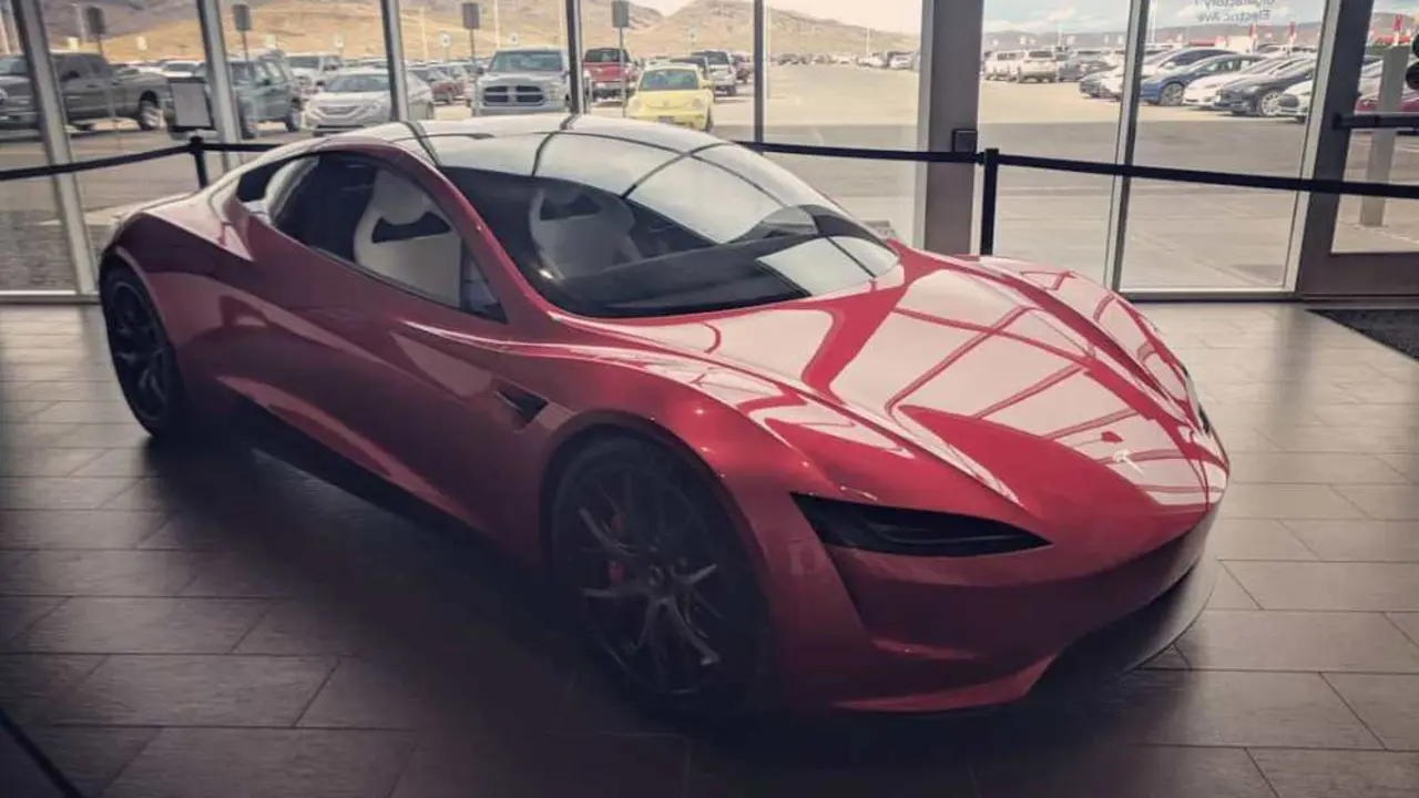 Tesla Roadster en color rojo