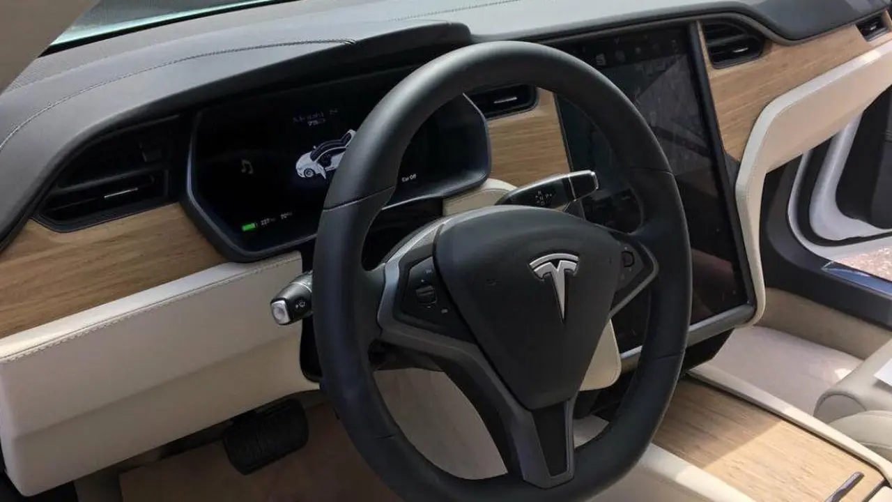 Nuevo-Interior-ModelS-X01