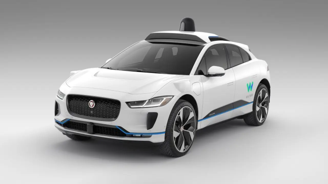 Waymo-Jaguar_i-Pace02
