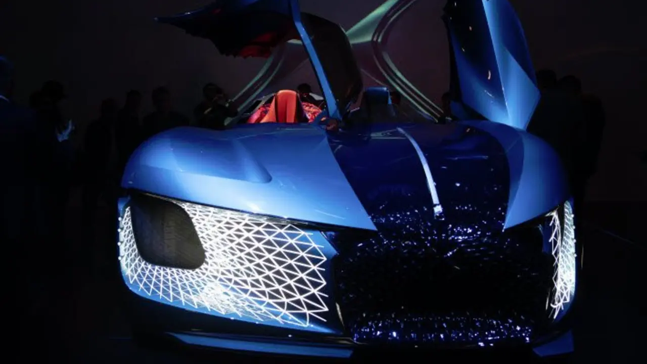 DS-X-E_Tense
