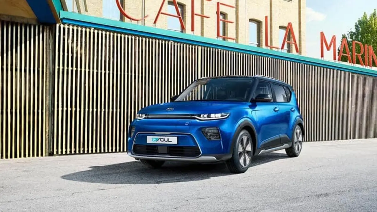 kia-soul-azul-frontal-aparcado
