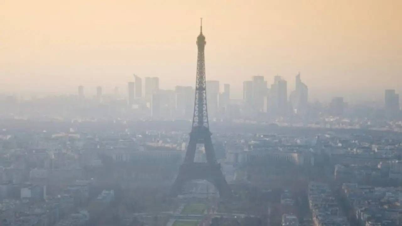 paris-contaminacion-torre-eiffel