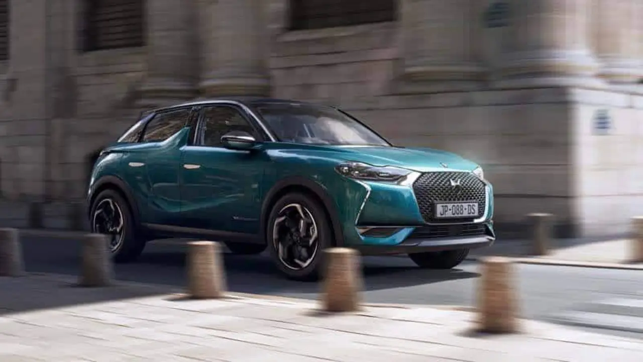 DS-3-Crossback-E-Tense_color-verde-movimiento