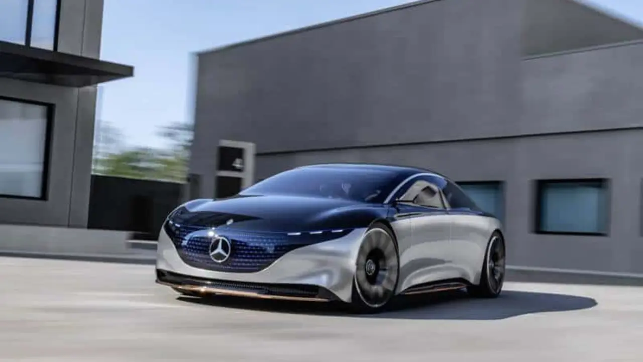 Mercedes-Benz-EQS_frontal_lateral