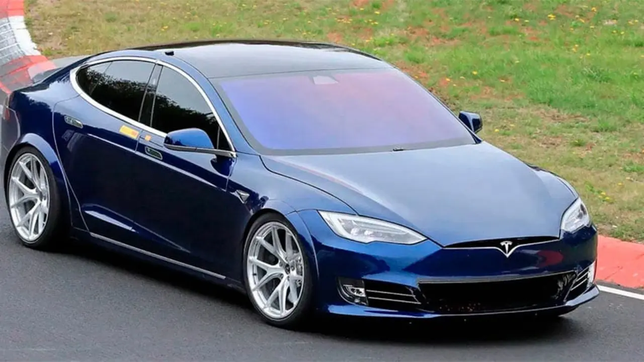 Tesla Model S Plaid en Nurburgring
