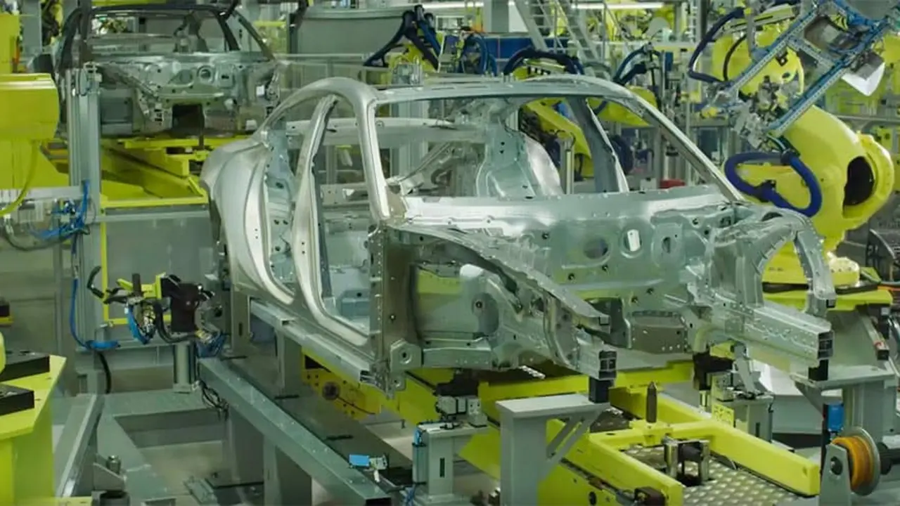 Fabricaci&oacute;n Porsche Taycan