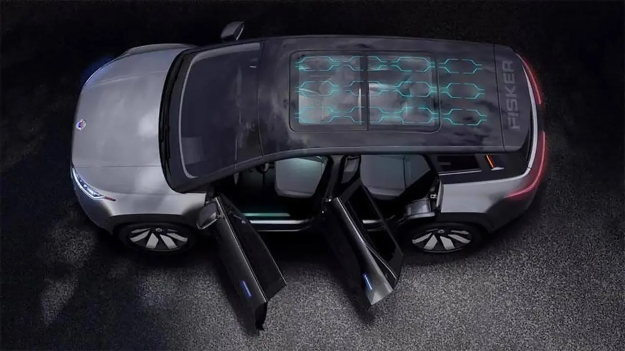 Detalle de la apertura de las puertas del Fisker Ocean