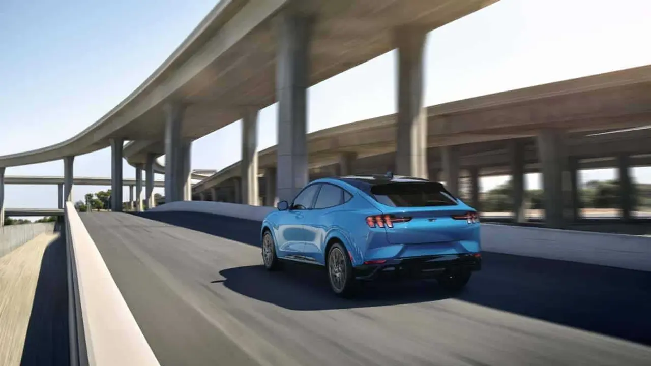 Foto de la trasera del Ford Mustang Mach E