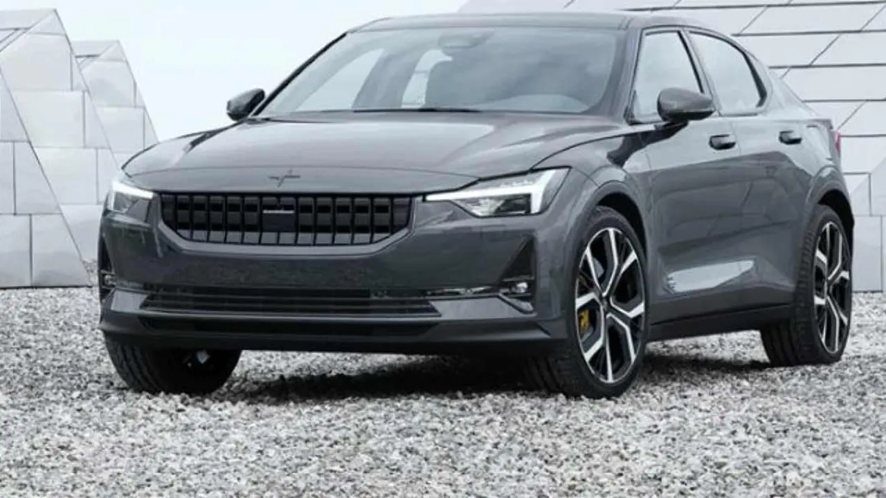 Foto del Polestar 2 de Volvo en negro.