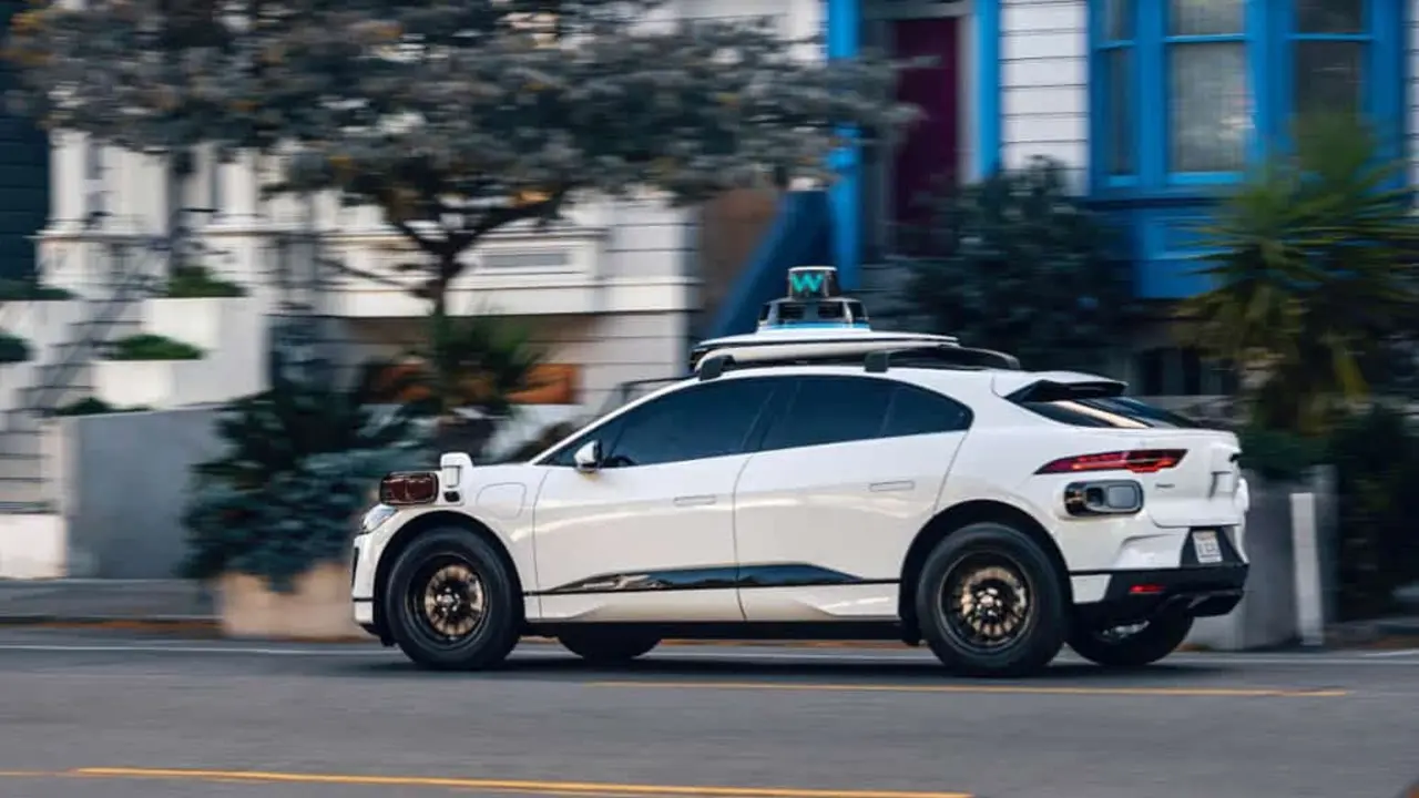 nueva-tecnologia-waymo-quinta-generacion-integrada-jaguar-i_pace-2