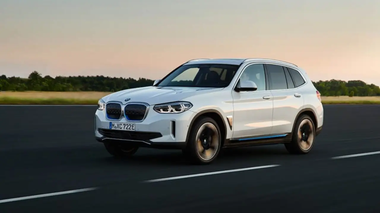 bmw-ix3_frontal_lateral
