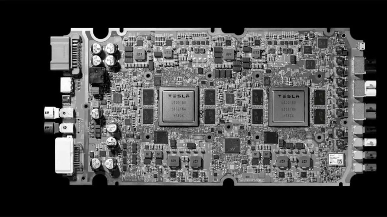Foto del hardware de un coche Tesla.