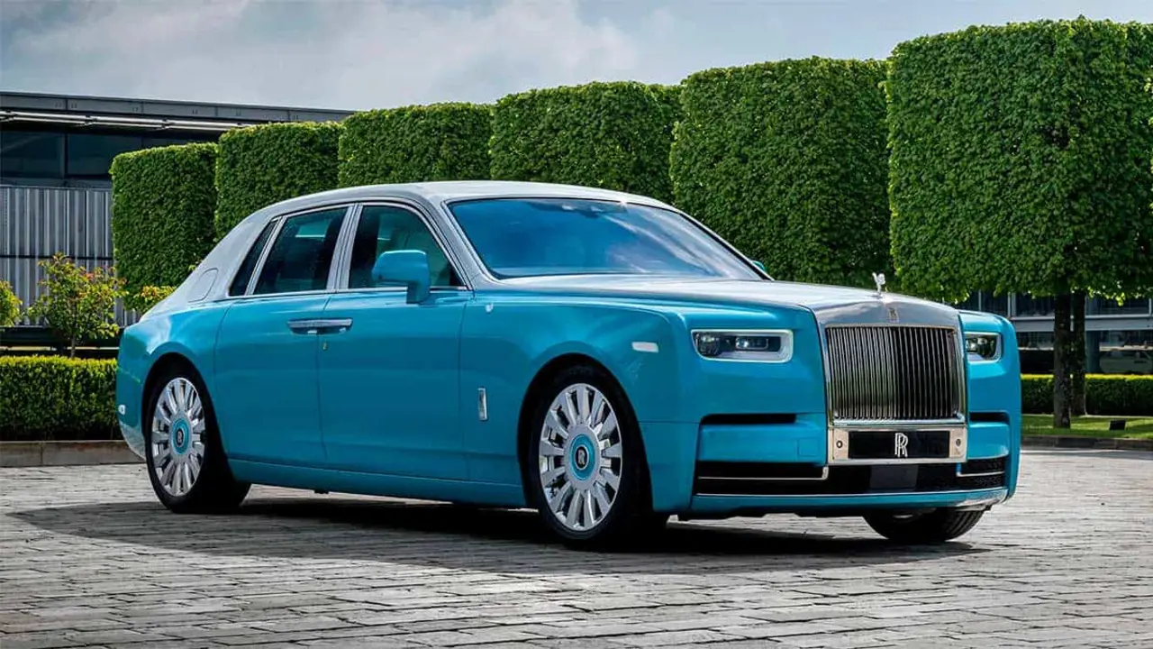 Foto de un Rolls-Royce, coche de lujo