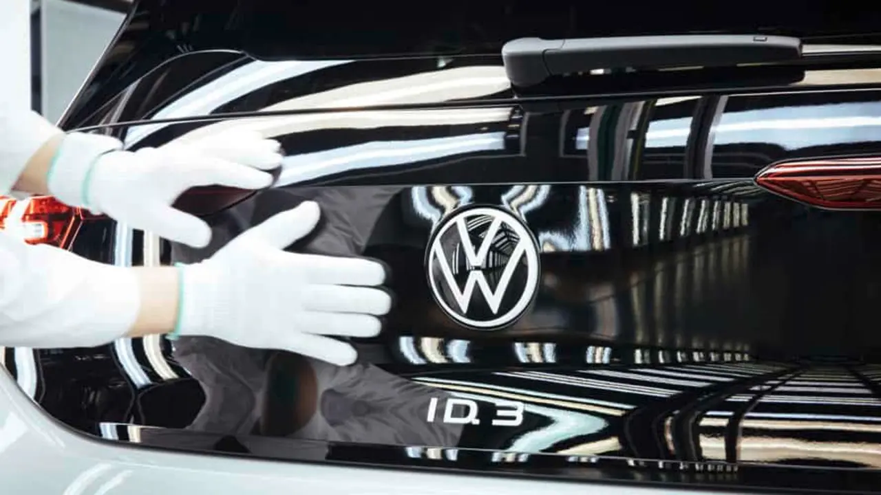 volkswagen-id-3-comienza-produccion-serie-fabrica-Dresde_logo