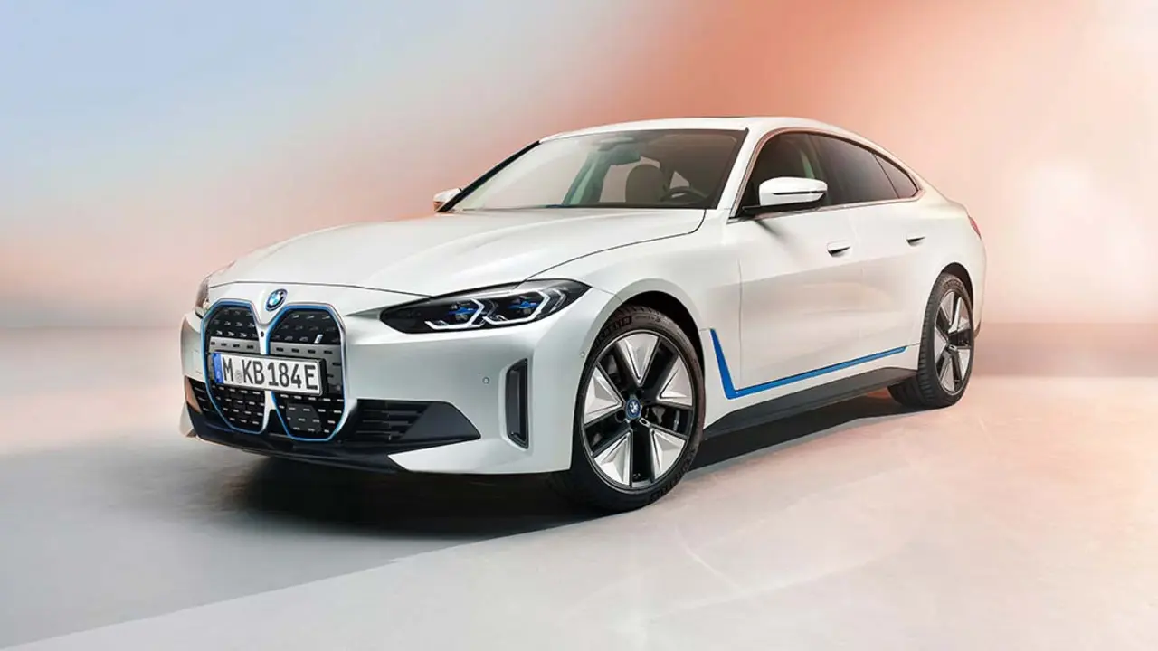Foto del BMW i4 , un Grand Coup&eacute; de 4 puertas totalmente el&eacute;ctrico