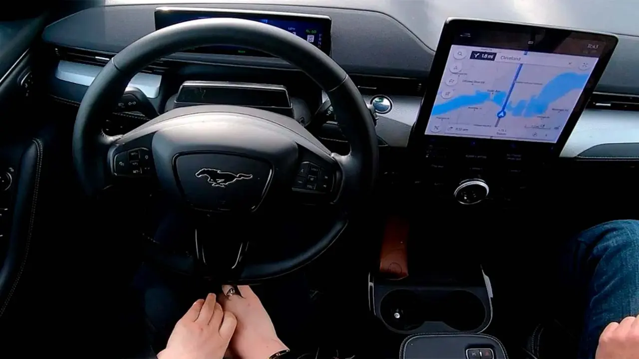 Ford BlueCruise - Autopilot