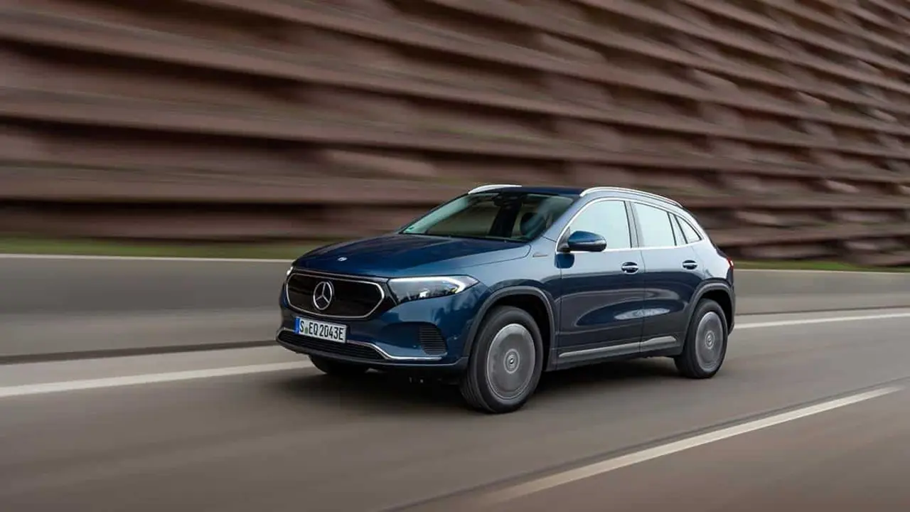 Mercedes-Benz EQA versiones con tracci&oacute;n total