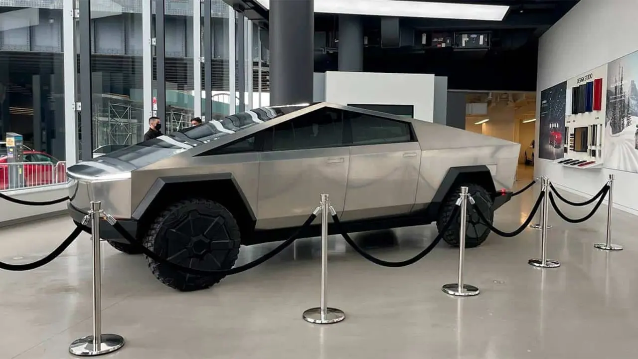 Foto de la Tesla CyberTruck en New York